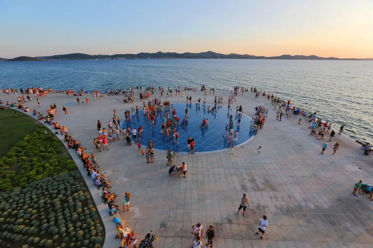 Apartments Villa Navi Bibinje 0*,  Croacia