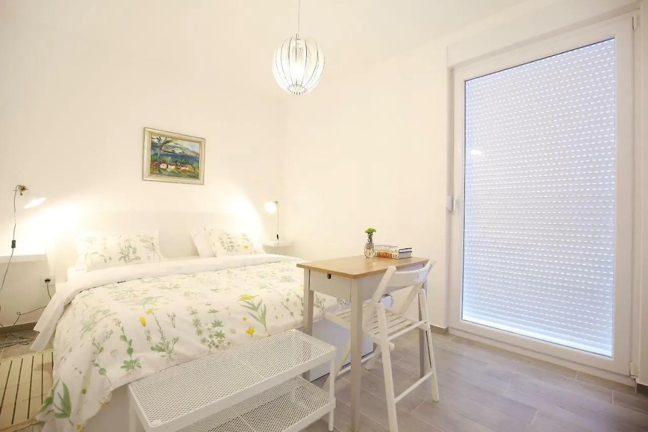 Apartments Villa Navi Bibinje