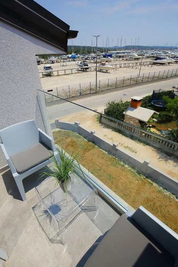 Apartments Villa Navi Bibinje