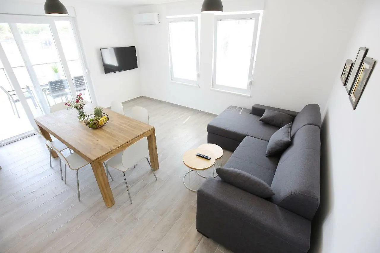 Apartments Villa Navi Bibinje
